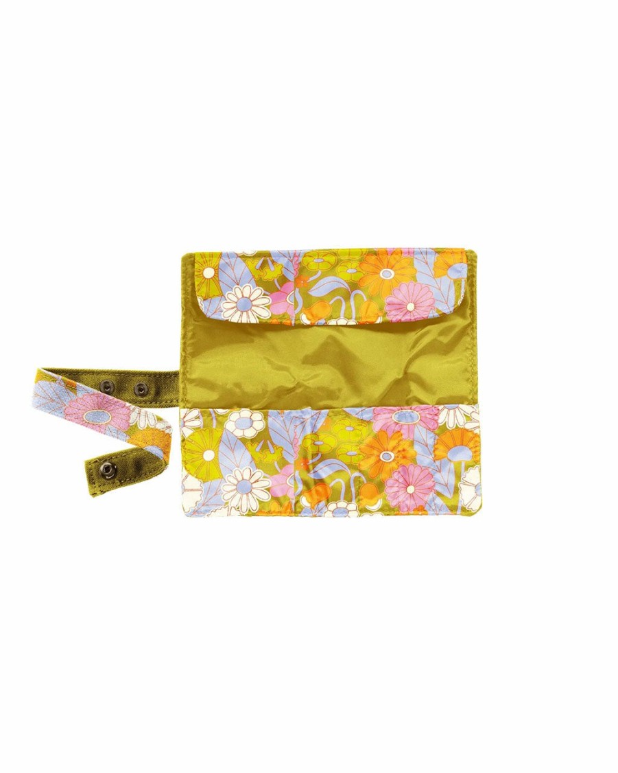 Accessories Talking Out Of Turn | Small Tootsie Roll - Gatherin' Flower