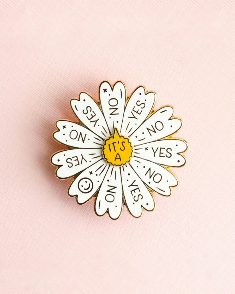 Accessories Occasionalish | Spinning Daisy Enamel Pin