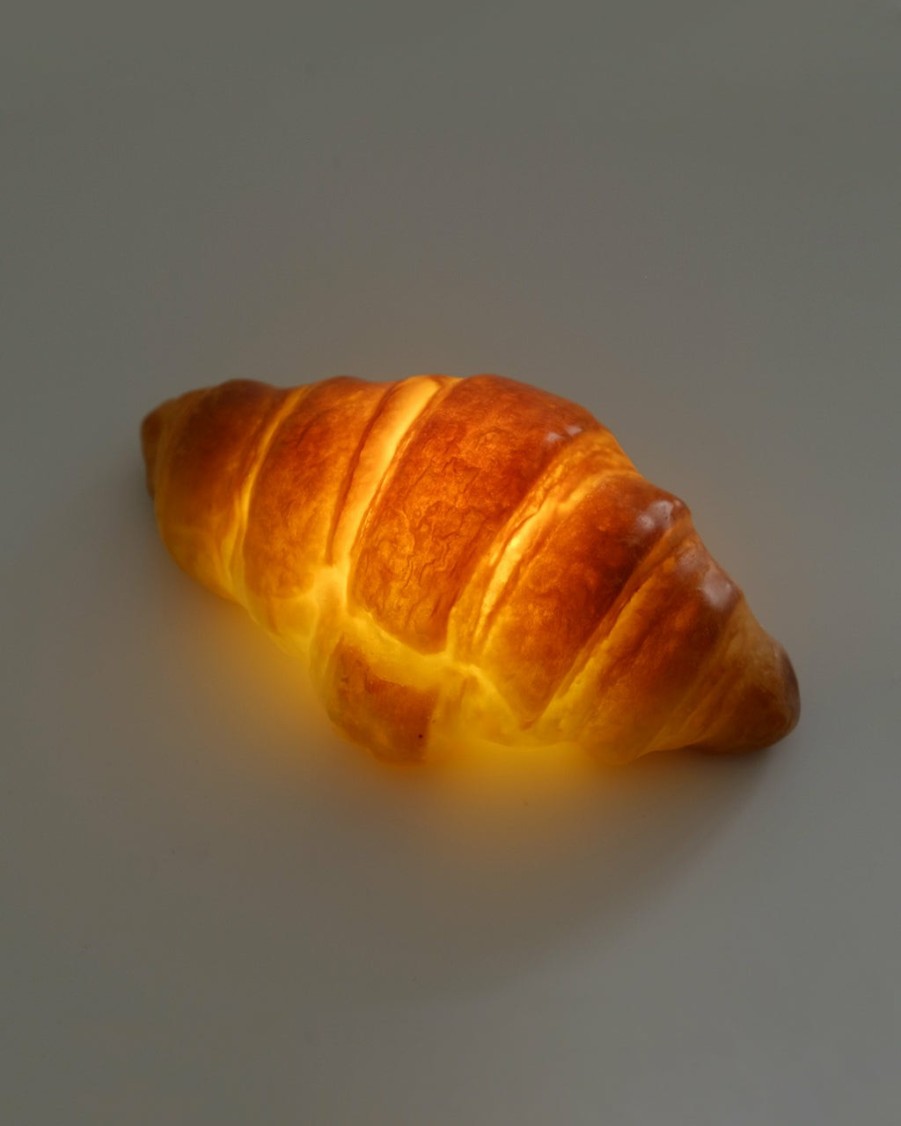 Living Yukiko Morita | Croissant Lamp