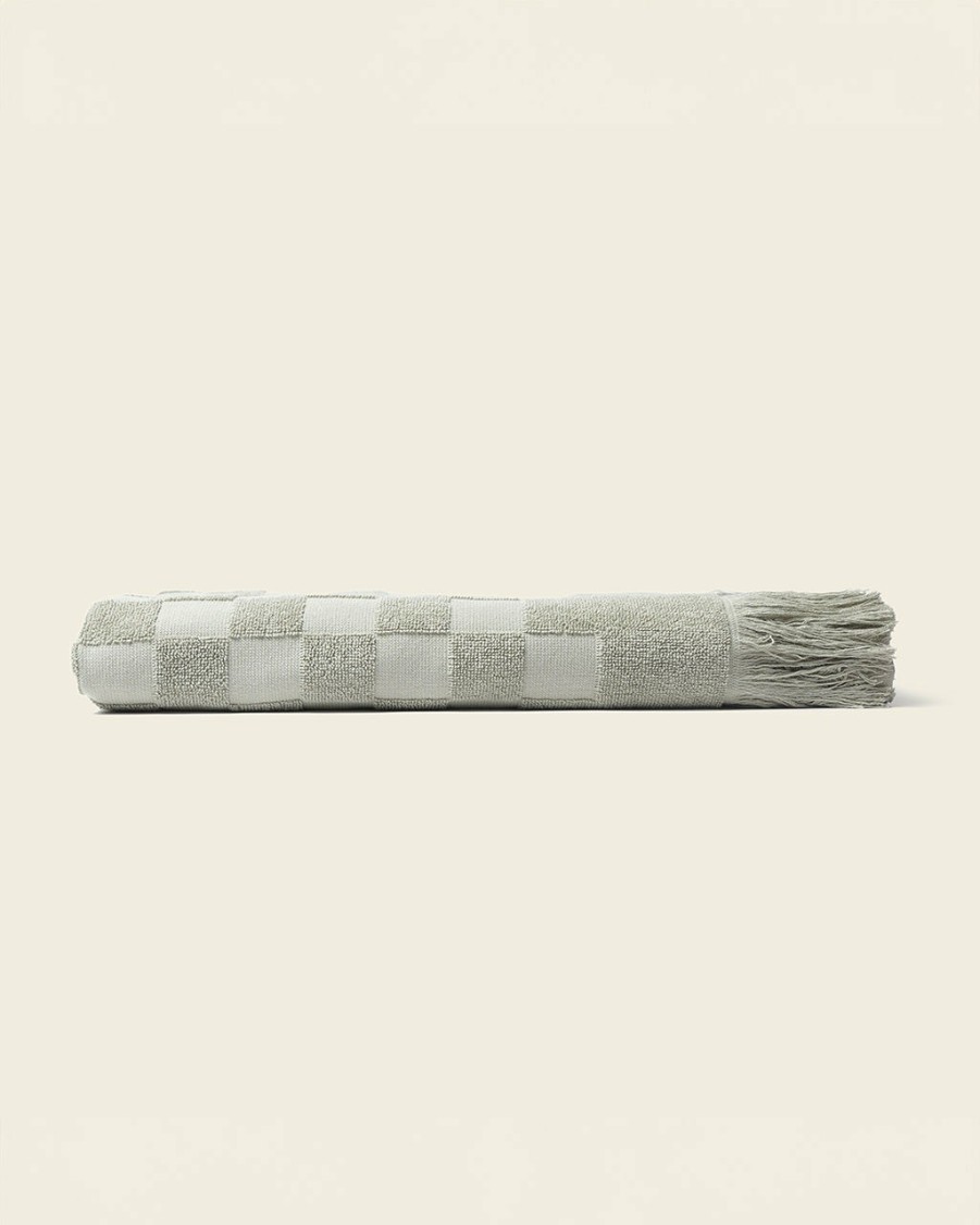 Living Happy Place | Plush Checkered Bath Towel - Sage